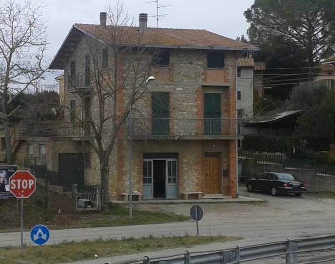 Casa indipendente in vendita 4 Stanze da letto a Castiglione Del Lago