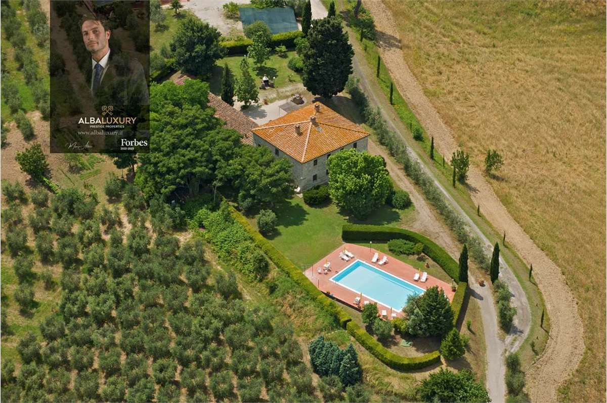 Villa in vendita 6 Stanze da letto a Montalcino