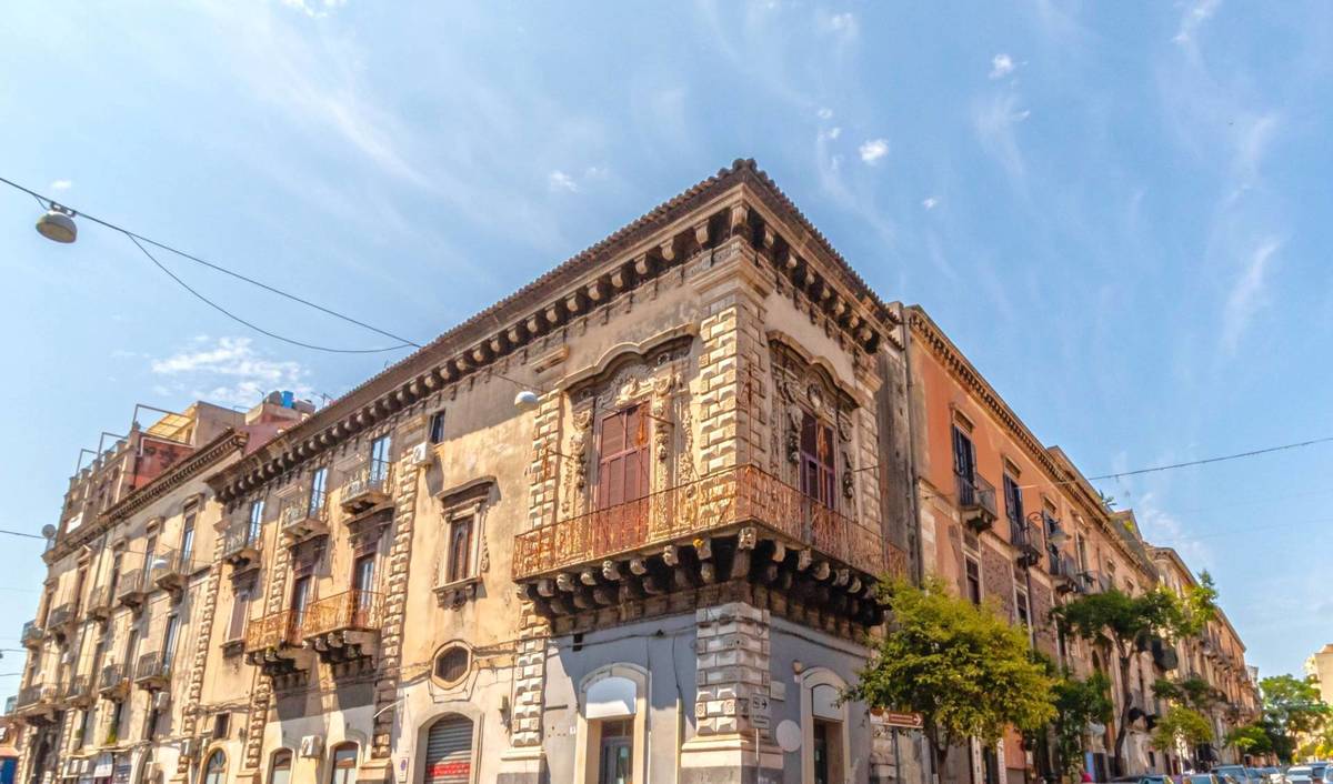 Appartamento in vendita 10 Stanze da letto a Catania