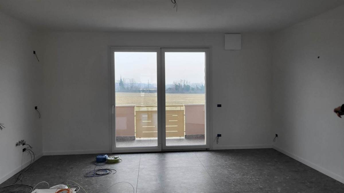 Appartamento in vendita 2 Stanze da letto a Peschiera Del Garda
