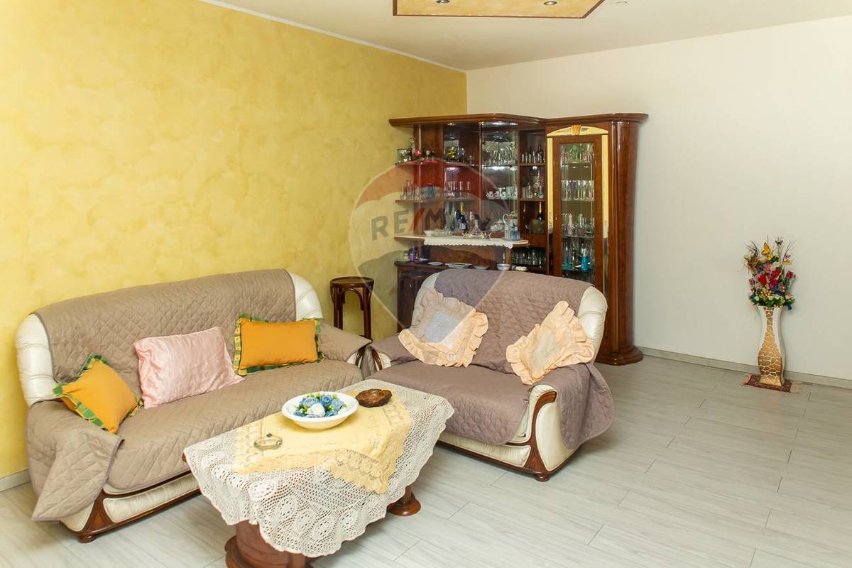 Appartamento in vendita 4 Stanze da letto a Catania
