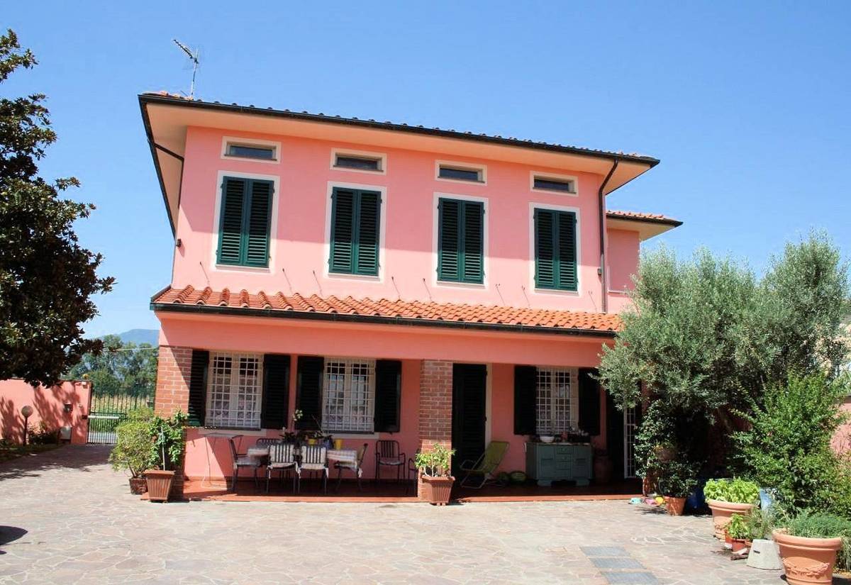 Villa in vendita 5 Stanze da letto a Capannori