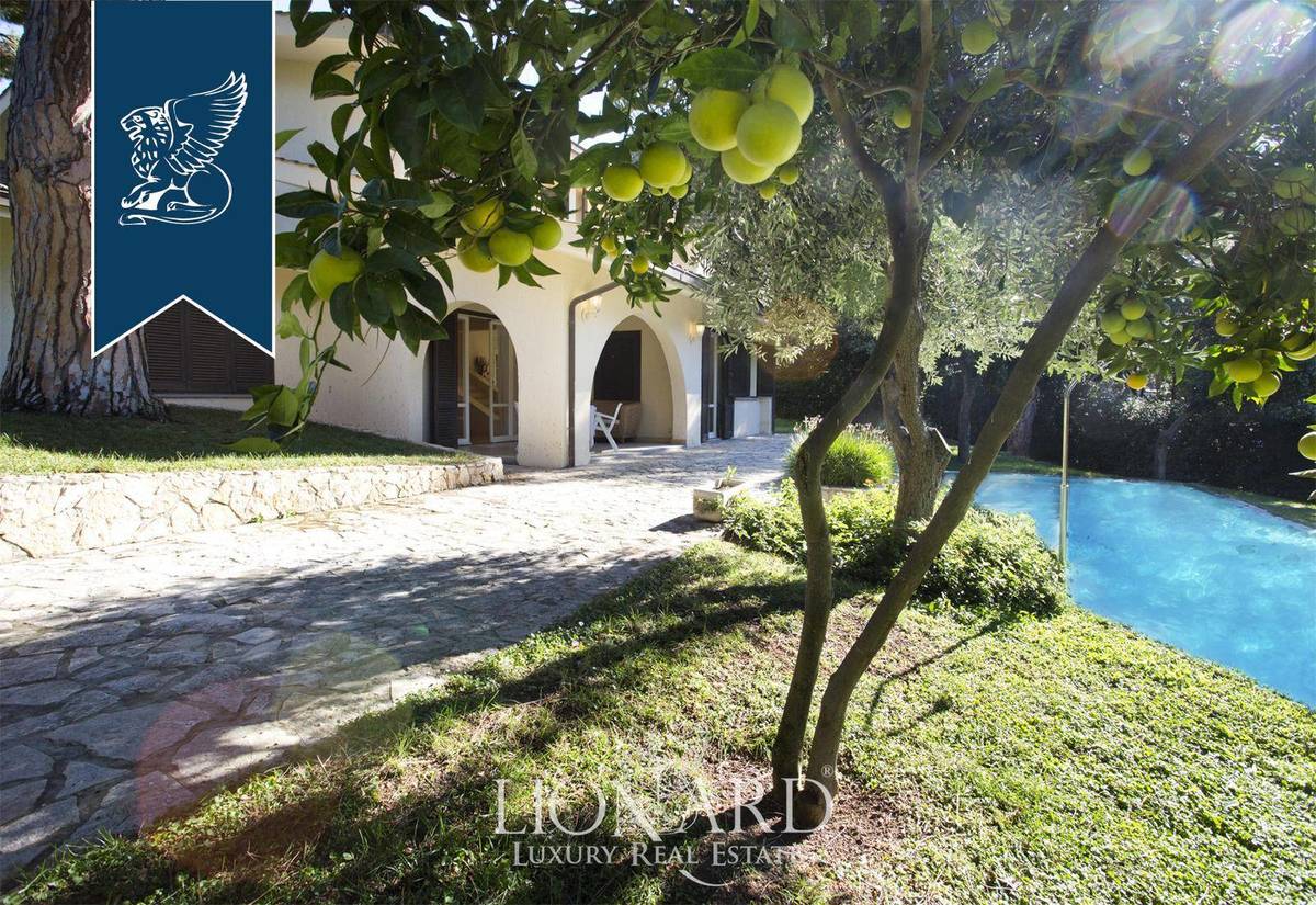 Villa in vendita 5 Stanze da letto a Castiglione Della Pescaia