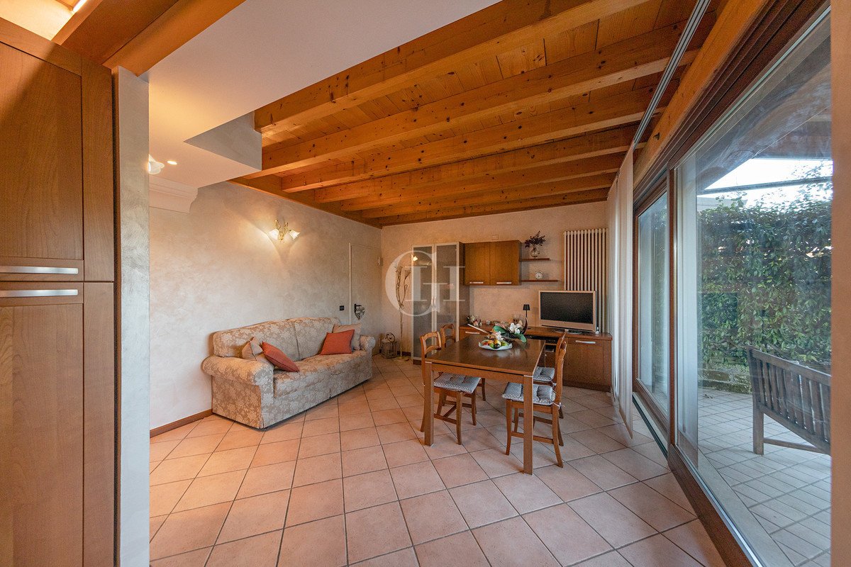 Appartamento in vendita 3 Stanze da letto a Padenghe Sul Garda