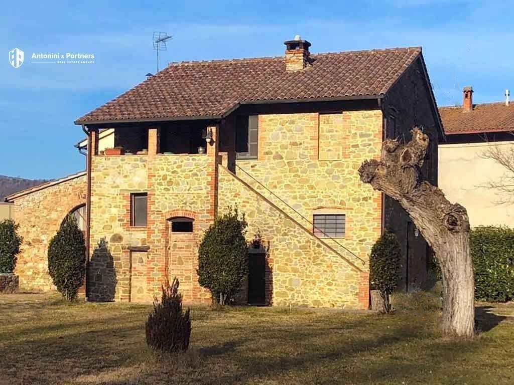 Villa in vendita 5 Stanze da letto a Piegaro
