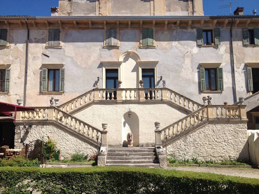 Villa in vendita 12 Stanze da letto a Verona