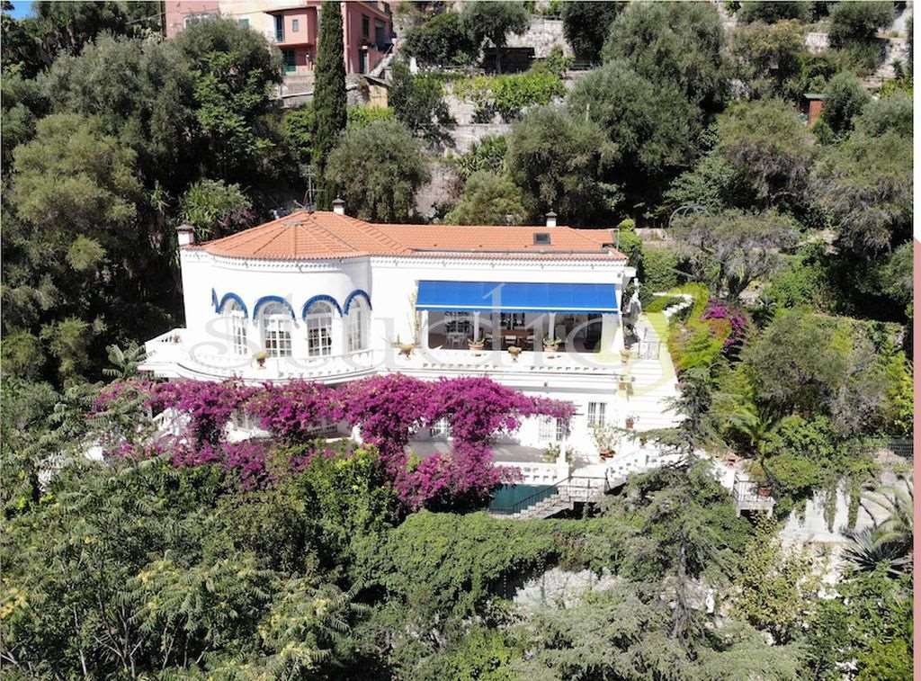 Villa in vendita 6 Stanze da letto a Ventimiglia
